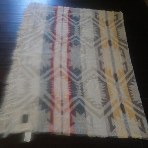 Pendleton White Sands Throw Blanket Cream Ivory Southwester Aztec Design 50x70 - Picture 13 of 14